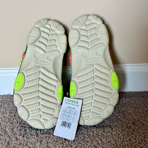 NWT CROCS All-Terrain Clogs m6/w8 - Picture 2 of 2